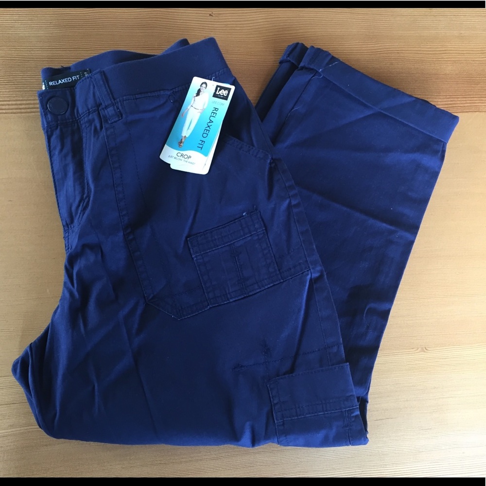 Lee Relaxed Crop Fit pants NWT! Size 6